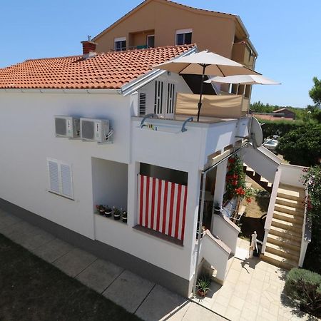 נין Studio Apartmani Rajlic מראה חיצוני תמונה
