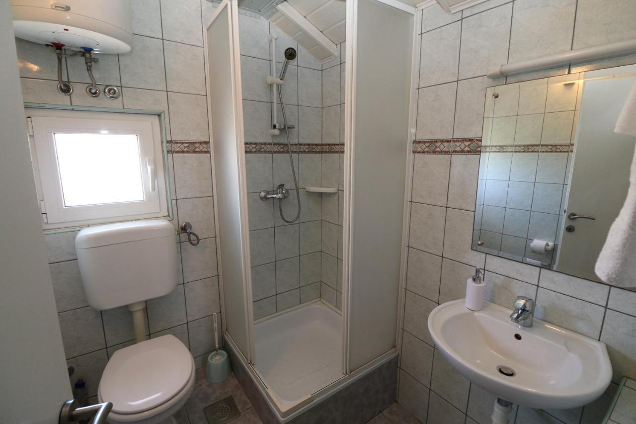 נין Studio Apartmani Rajlic מראה חיצוני תמונה