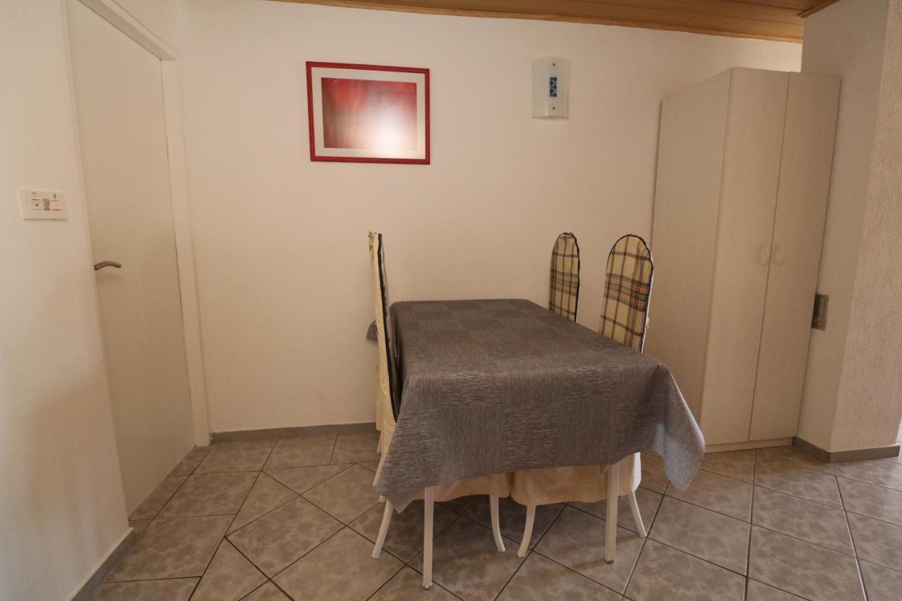 נין Studio Apartmani Rajlic מראה חיצוני תמונה