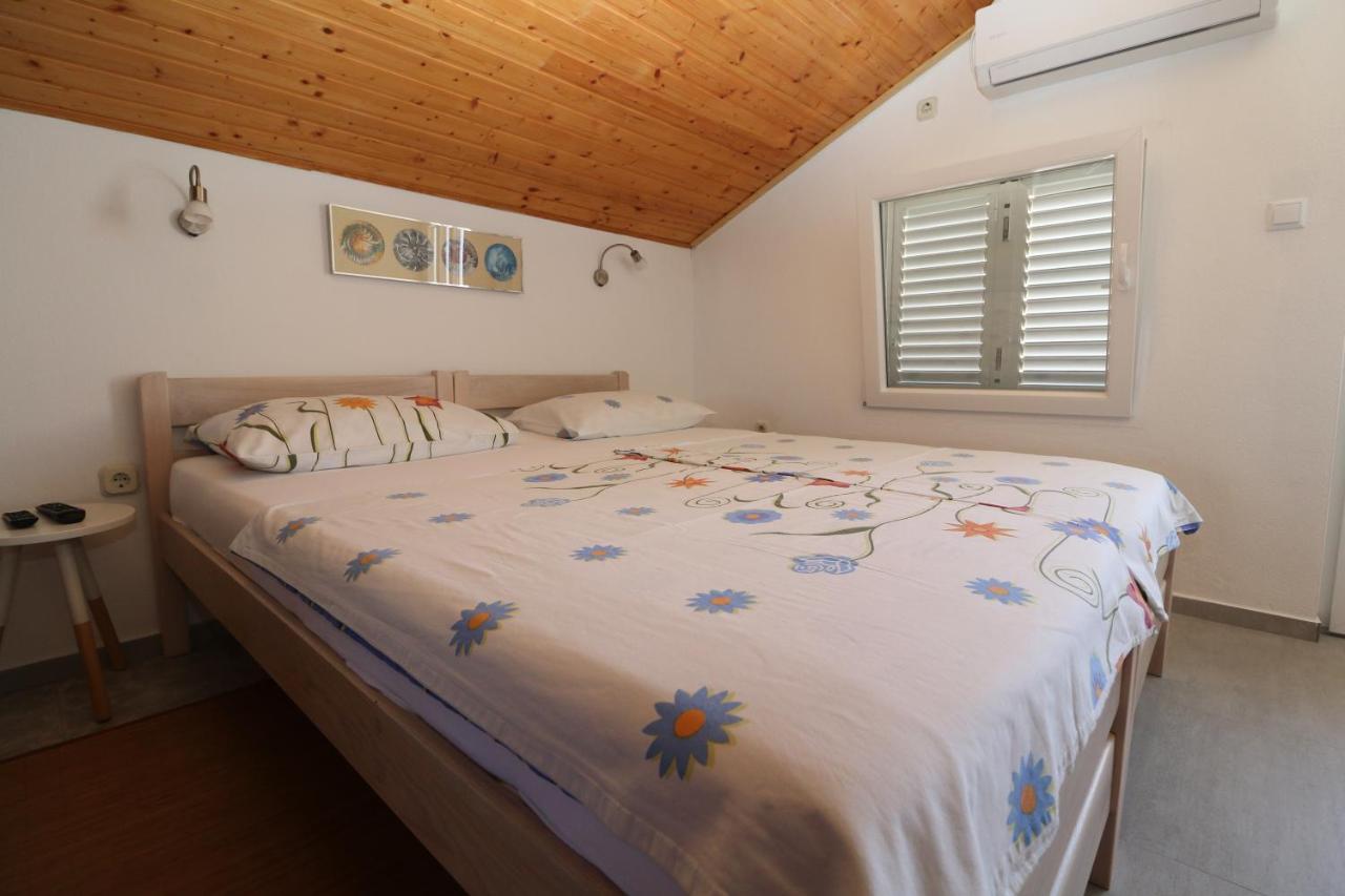 נין Studio Apartmani Rajlic מראה חיצוני תמונה